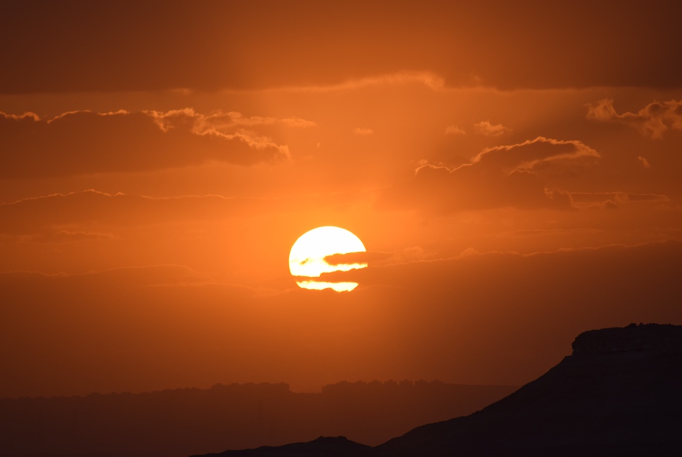 Helight Pro la lumière rouge du coucher de soleil